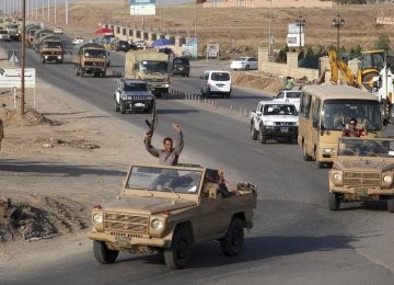 Peshmerga Fighters Enter Kobane