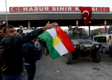 Peshmerga Bound for Kobane Arrive in Turkey