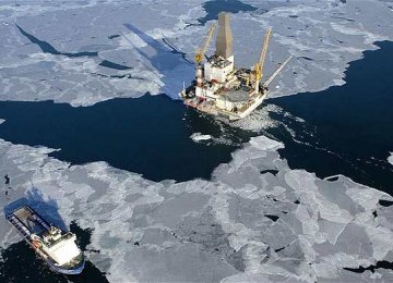 Russia Bids for Vast Arctic Territories