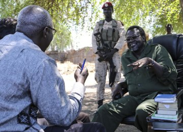 S. Sudan Leaders Sign Power-Sharing Deal