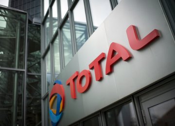 Total to Sell $5.5b in Assets