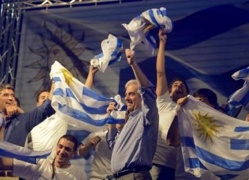 Uruguay Presidential Vote goes to Run-off