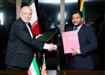 Tehran, Colombo Hold Trade Talks