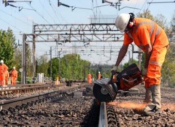 Iran, Russia Sign Rail Contract