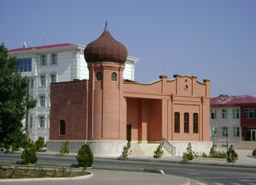 E. Azarbaijan, Nakhchivan Ties