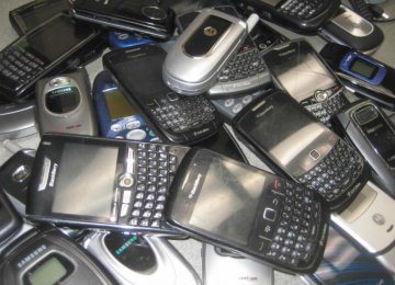 75% of Mobiles Smuggled