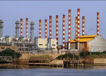 Abadan Refinery Output at 19b Liters