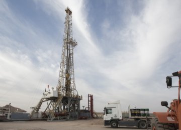 PEDEC Extracts Oil From  Azar Field