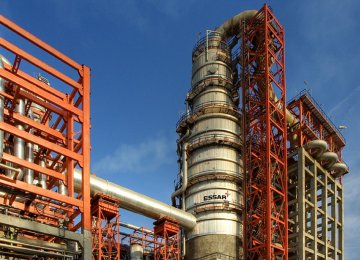 India Refiners Pay $400m