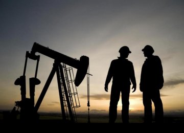 Iraq in Talks With Iran to Tap Joint Oilfields  