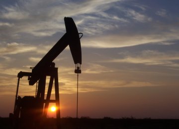 OPEC Confident of Balanced Oil Market in 2016