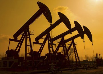Oil Falls as Glut Overshadows Market