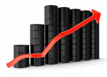 Oil Gains $1 After Saudi Price Hike