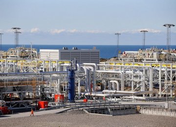 Muscat Firm on Finalizing Gas Deals