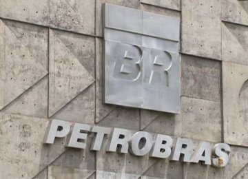 Petrobras Cuts Spending Plan