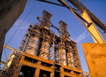 Kazakhs Mull Building Refinery With Iran, China