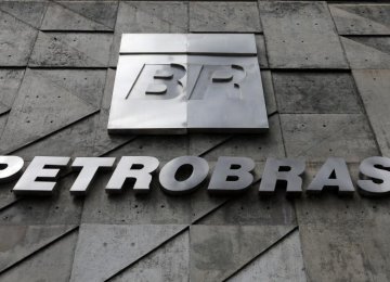 Rousseff Says Petrobras Can ‘Turn Page’ On Scandal