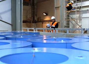 Russia&#039;s 1st Uranium Delivery to Germany, Sweden