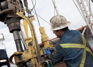 Russia Wants Shale Oil Regulation Eased