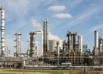 Work Begins on New  Refineries in Assalouyeh