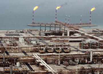 South Pars Oil Production to Start in 2016