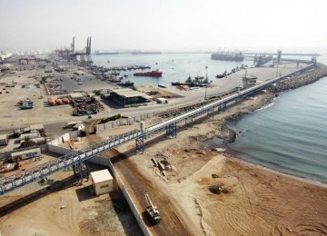 Iran Boosts Oil Trade Via UAE