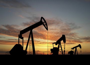 US Ousts Russia as Top Oil, Gas Producer