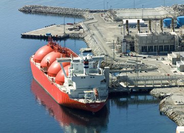 India Eager to Buy LNG From Iran