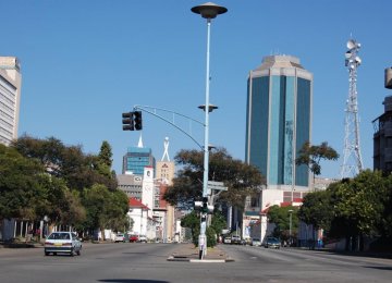 Iran Considers Giving Loans to Zimbabwean Banks