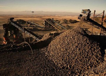 Iron Ore Mines Struggling to Keep Head Above Water