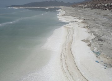 Harvesting Potassium From Lake Urmia  