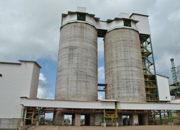 Cement Factory Officially Handed Over to Venezuela