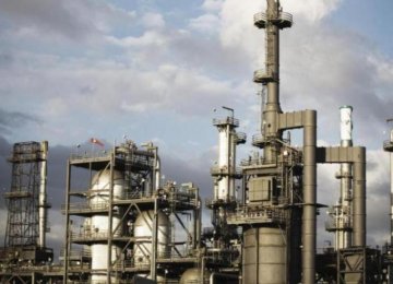 Parliament to Stabilize Petrochem Prices