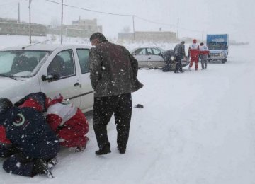 IRCS Assists Families Trapped in Snow