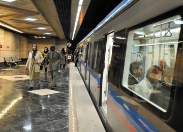 24-Hour Metro Service on Nowroz Eve