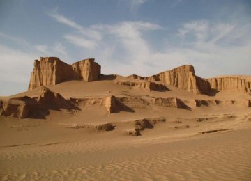 Deserts Becoming Increasingly Popular Tourist Destinations