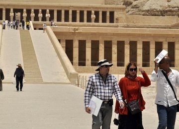 Iranians Splash Out $30m Abroad in Summer