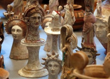 Italian Police Seize Private Museum of Stolen Artifacts
