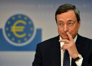 Draghi Comments Send Euro Tumbling to 4.5-Year Low
