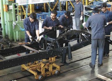 India Factory Output Rises