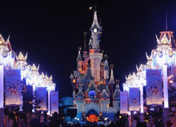 Invesco Sells Stake in Struggling Euro Disney