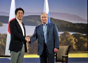 Japan, Russia Vow to Repair Ties