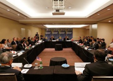 Trans-Pacific Trade Deal Gains Momentum