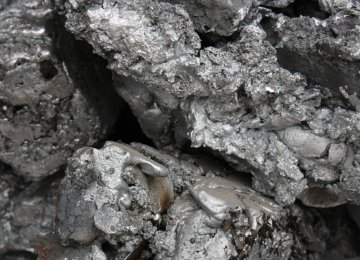 Iranians Produce Zinc From Mining Waste