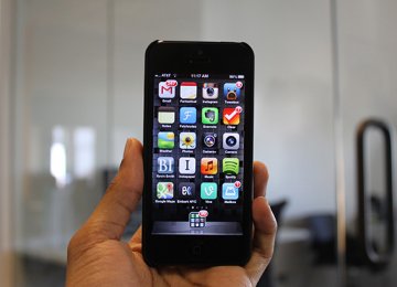 Apple Rules Over Smartphone Market
