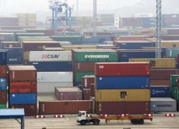 China Aims to Finish Asian Free-Trade Talks by Dec.