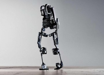 Iranians Design Wearable Robot 