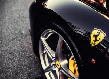 Ferrari Closer to Holding IPO