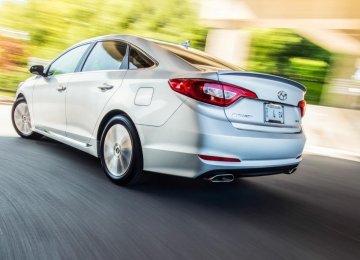 Hyundai Allays Concerns With Crash Test