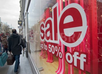 Italian Shoppers Expect Discounts, Lower Prices